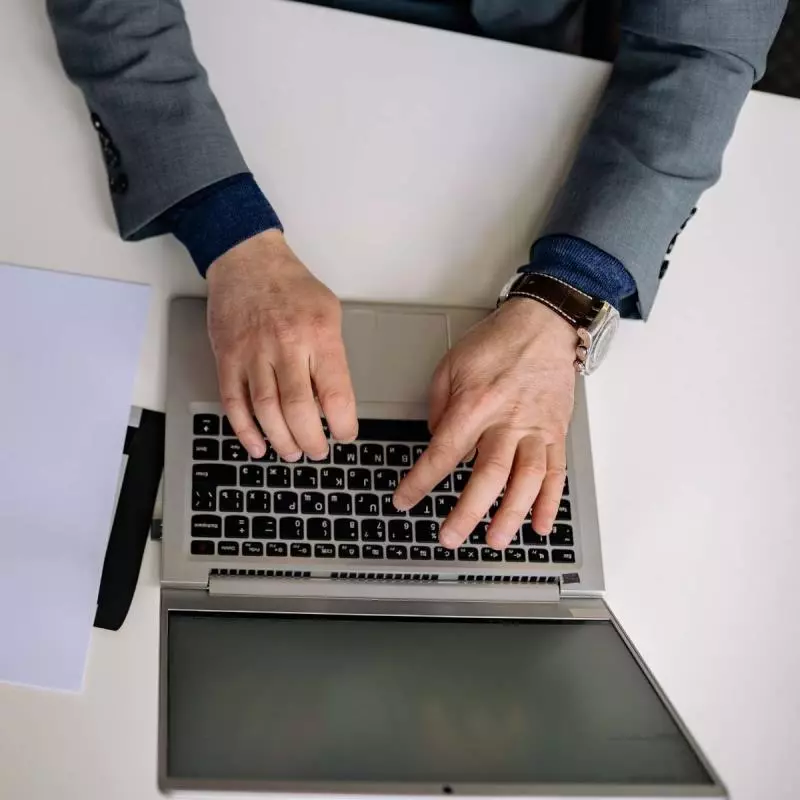 Syarat Gadai Laptop di Mitra Gadai Asia Surabaya